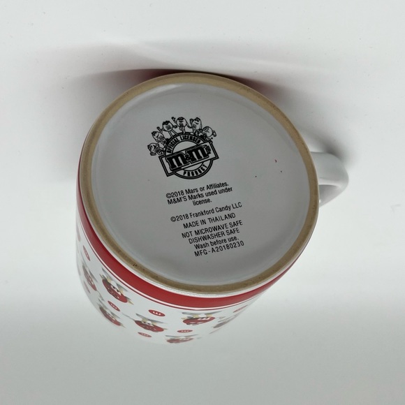 2018 M & M red 16oz limited edition coffee mug - Picture 3 of 4